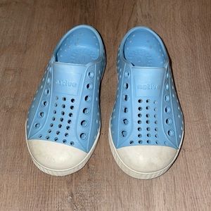 Native water shoes size 6 light blue and white excellent condition barely worn